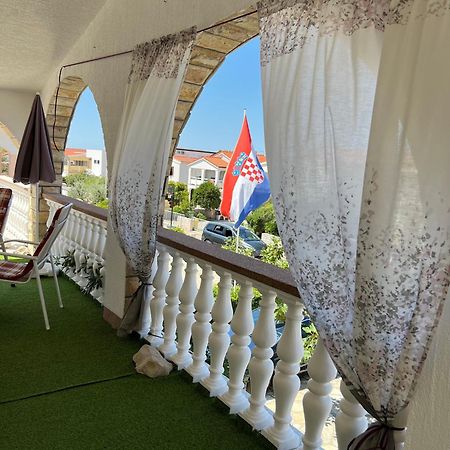 Apartman Tunja Vir Esterno foto